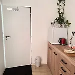 Monstera Ii - Economy